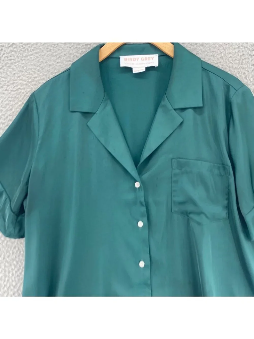 Birdy Grey Pajama Set Womens Large Emerald Ruffled Shorts Button Up Shirt Lounge